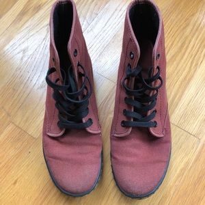 Maroon/ Red Canvas Dr. Martens!